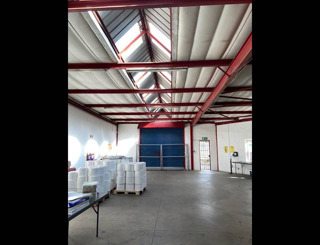 425M² WAREHOUSE TO LET IN RANDBURG CENTRAL
